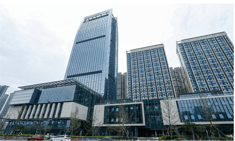 蓝润置地广场